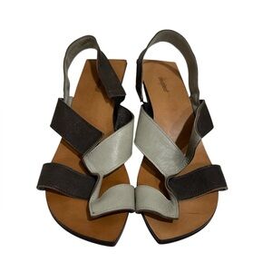 Coupleof Women's Brown and Gray Sandals EUC